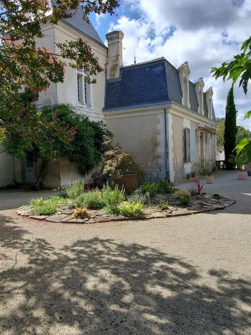 La Grelauderie 8 Apartment Saintes Exterior foto